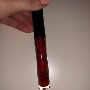 Kylie Cosmetics liquid lipstick shade Mary Jo K